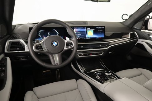 New 2026 BMW X7 xDrive40i image 2