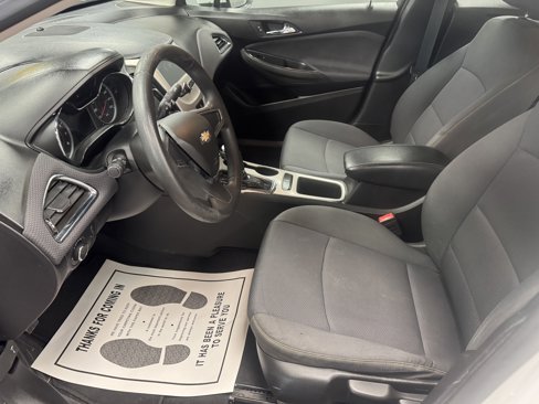 Used 2018 Chevrolet Cruze LS image 10