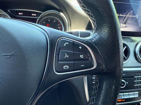 Used 2018 Mercedes-Benz CLA 250 image 39