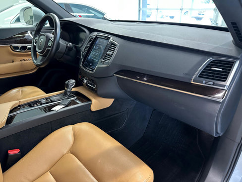 Used 2019 Volvo XC90 T6 Momentum image 27