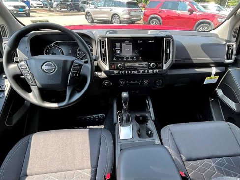 Certified 2025 Nissan Frontier SV image 21