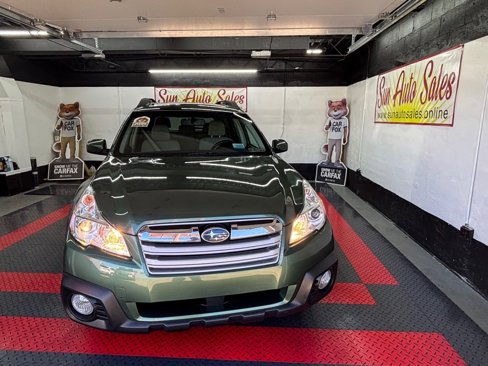 Used 2014 Subaru Outback 2.5i Premium w/ Moonroof Package image 1
