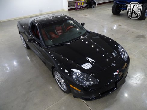 Used 2007 Chevrolet Corvette Coupe w/ Preferred Equipment Group image 8