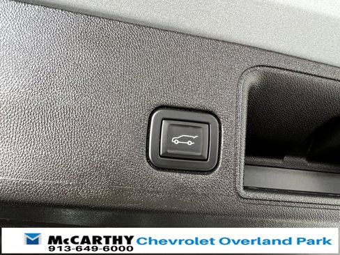 Used 2024 GMC Terrain SLT image 27