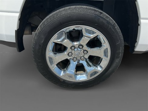 Used 2021 RAM 1500 Big Horn image 10