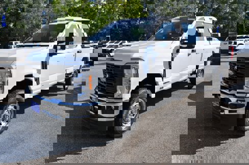 New 2026 Ford F250 XL image 1