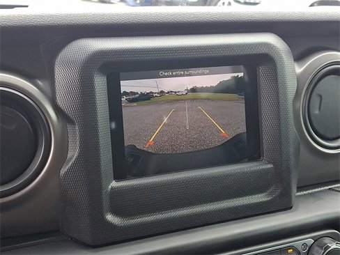 Used 2023 Jeep Gladiator Sport image 17
