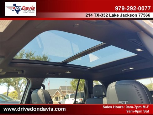 New 2026 Buick Enclave Sport Touring w/ Power Package image 31