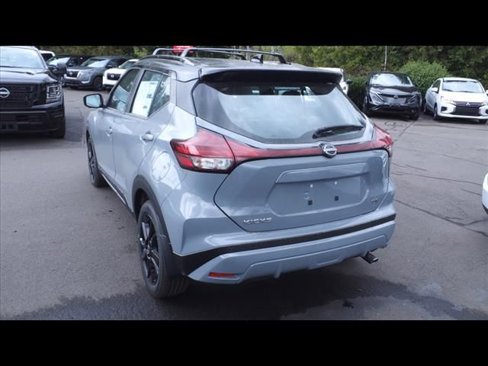 Used 2024 Nissan Kicks SR w/ SR Premium Package image 7