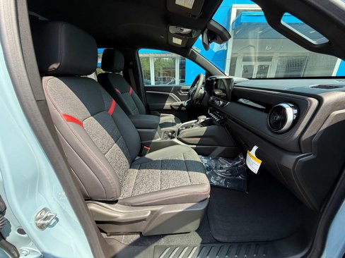 New 2025 Chevrolet Colorado Z71 w/ Technology Package image 37