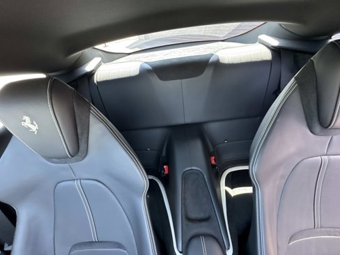 Used 2023 Ferrari Roma image 19