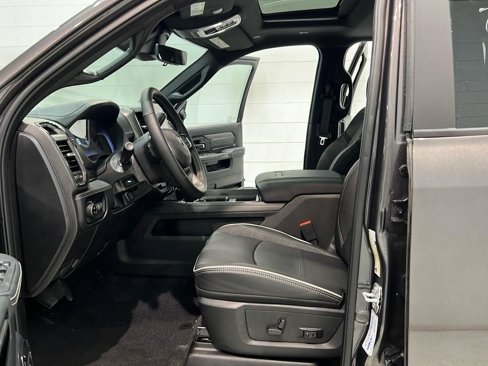 New 2025 RAM 2500 Limited image 13