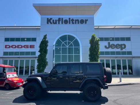 Used 2023 Jeep Wrangler Unlimited Rubicon w/ LED Lighting Group image 1