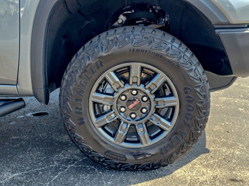 Used 2024 GMC Sierra 1500 AT4X image 25