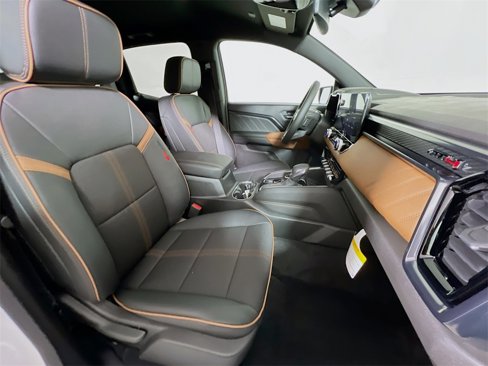 New 2025 GMC Canyon AT4 image 22