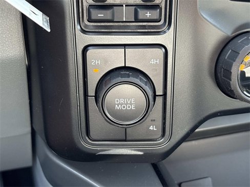 New 2026 Ford F350 XLT image 30