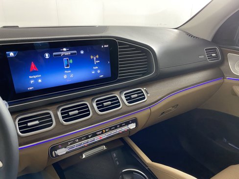 New 2025 Mercedes-Benz GLS 450 4MATIC image 24