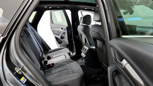 Used 2022 Audi SQ5 Premium image 17