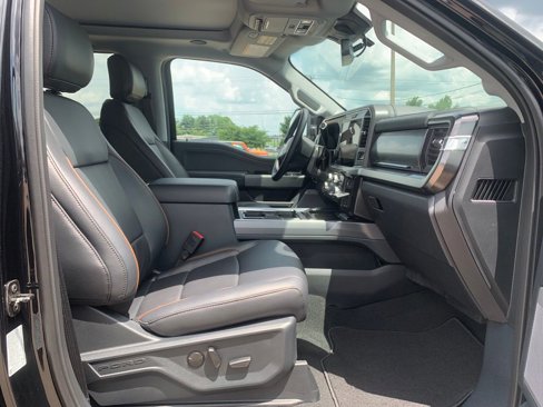 New 2025 Ford F250 Lariat w/ Lariat Ultimate Package image 29
