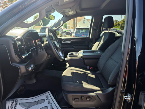 Used 2023 GMC Sierra 1500 SLE w/ X31 Off-Road Package image 11