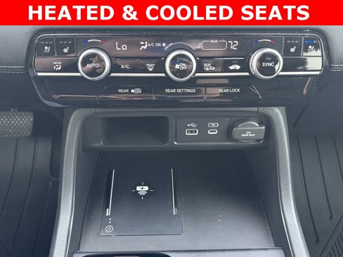 Used 2023 Honda Pilot Elite image 8