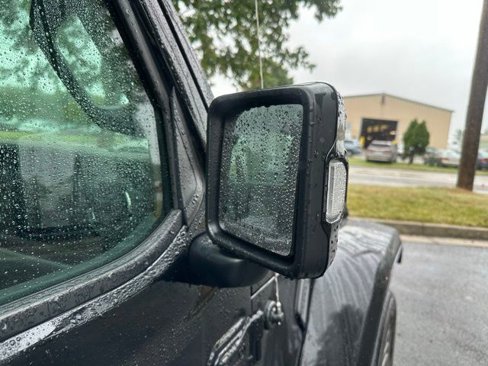 Used 2022 Jeep Wrangler Unlimited Sahara image 13