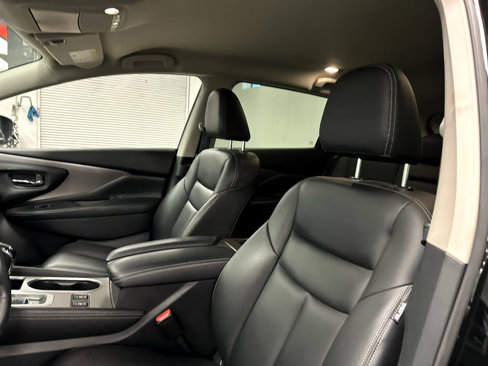 Used 2023 Nissan Murano SV image 16