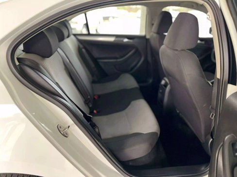 Used 2018 Volkswagen Jetta S image 16