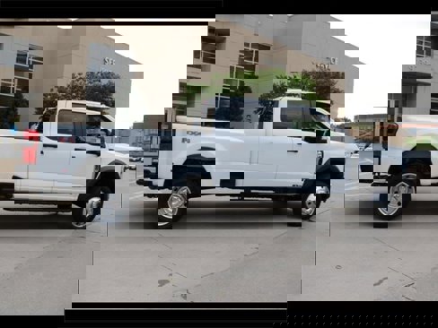 New 2025 Ford F450 XL w/ 360-Degree Camera Package image 6