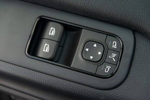 Used 2025 Mercedes-Benz Sprinter 2500 image 24