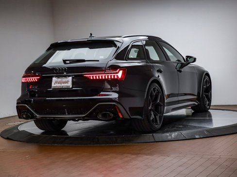 New 2025 Audi RS 6 performance image 16