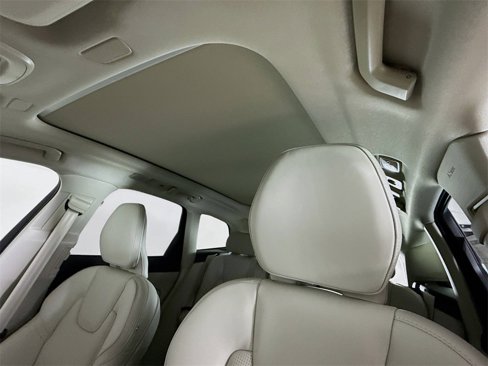 New 2026 Volvo XC60 B5 Ultra w/ Protection Package image 23