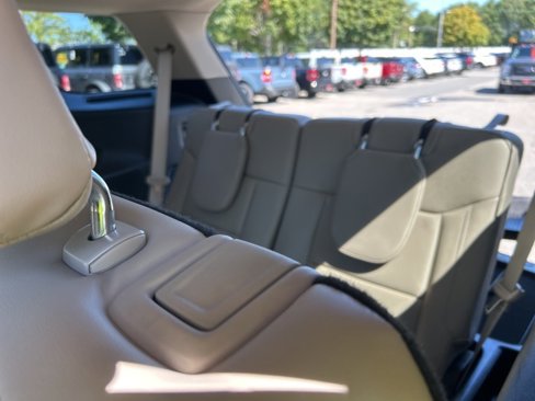Used 2022 Ford Explorer XLT w/ Equipment Group 202A image 15