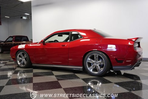 Used 2010 Dodge Challenger R/T w/ Sound Group image 8