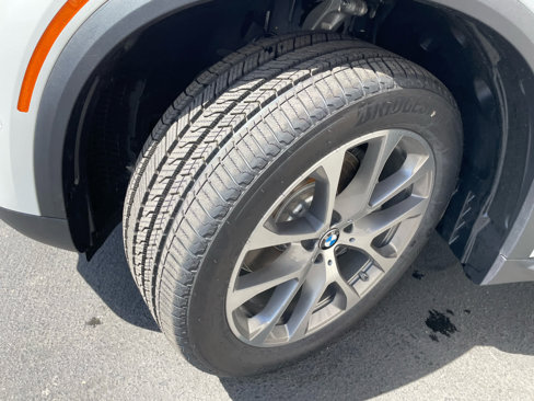 New 2026 BMW X5 xDrive40i w/ Parking Assistance Package image 21