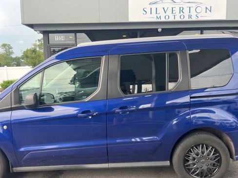 Used 2018 Ford Transit Connect XLT image 7