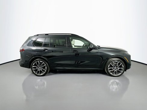 New 2026 BMW X7 xDrive40i w/ Executive Package image 4