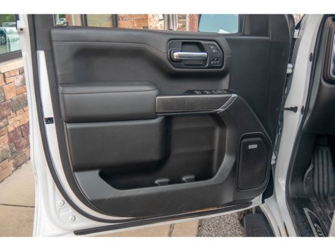 Used 2022 GMC Sierra 1500 AT4 w/ AT4 Premium Package image 5