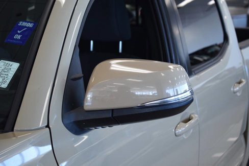Used 2019 Toyota Tacoma TRD Off-Road w/ Technology Package image 18