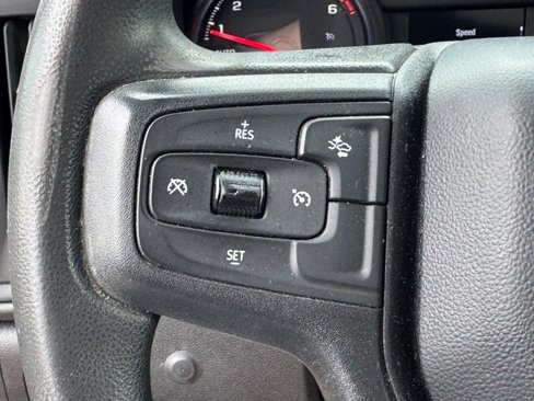 Used 2024 Chevrolet Silverado 1500 Custom image 17