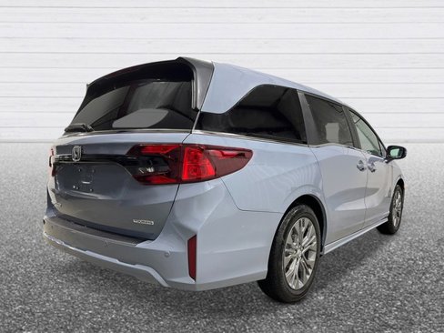New 2026 Honda Odyssey Touring image 5