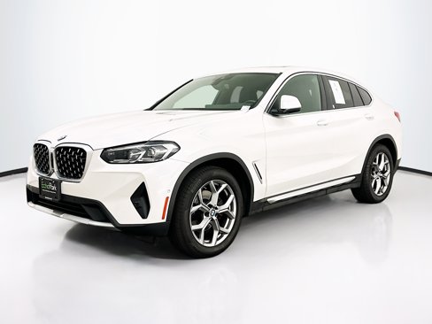 Used 2024 BMW X4 xDrive30i w/ Parking Assistance Package image 3