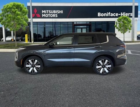 New 2025 Mitsubishi Outlander SE image 15