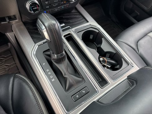 Used 2018 Ford F150 Platinum w/ Equipment Group 701A Luxury image 24