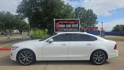 Used 2018 Volvo S90 T5 Momentum w/ Convenience Package image 2