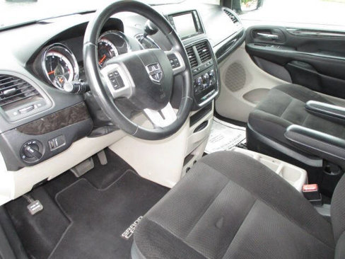 Used 2017 Dodge Grand Caravan SE w/ Power Window Group image 13
