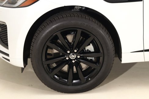 Used 2024 Jaguar F-PACE R-Dynamic S image 26