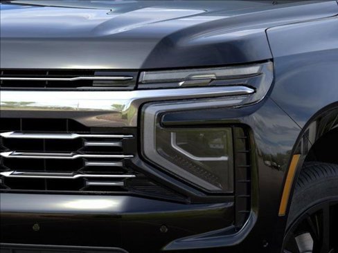 New 2025 Chevrolet Suburban Premier image 10