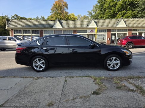 Used 2013 Nissan Altima 2.5 SL w/ Technology Pkg image 6
