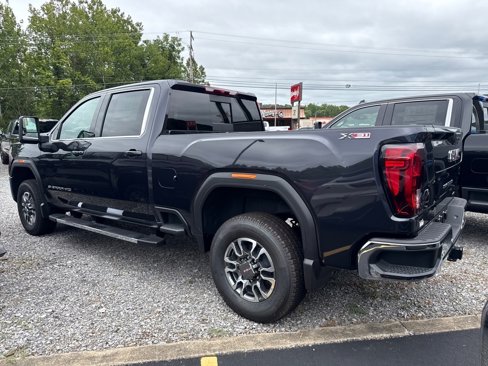 New 2025 GMC Sierra 2500 SLE w/ SLE Value Package; image 4